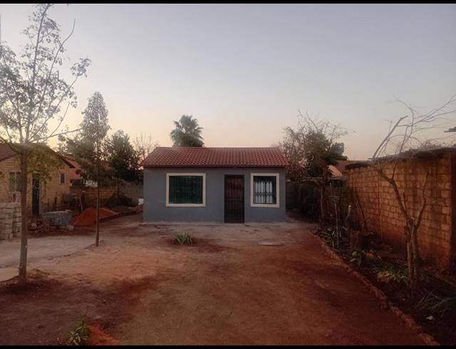 2 BEDROOM PROPERTY TO RENT IN SOSHANGUVE XX